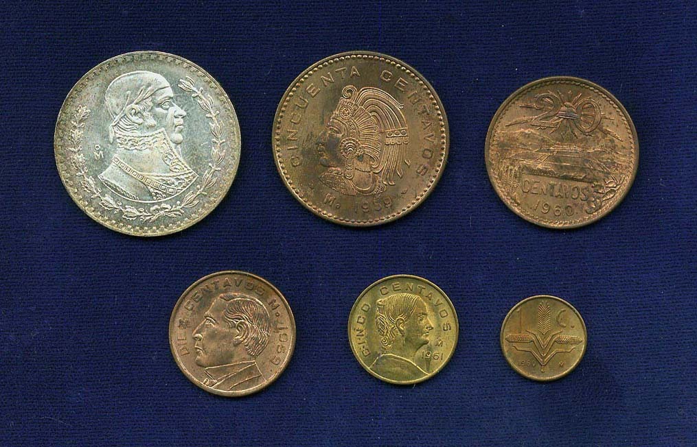 MEXICAN COINS, LOT OF (6) 20TH CENTURY MINORS, MOSTLY UNCIRCULATED EXAMPLES!