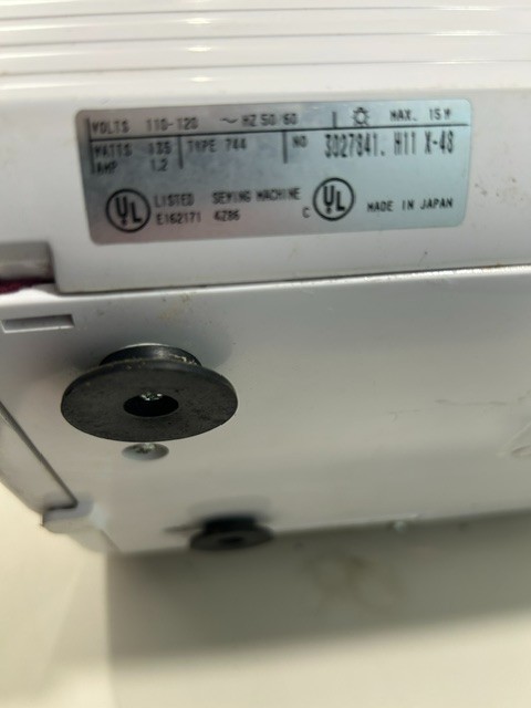Elna 744 Overlock Serger Sewing Machine Runs See Description / Video READ