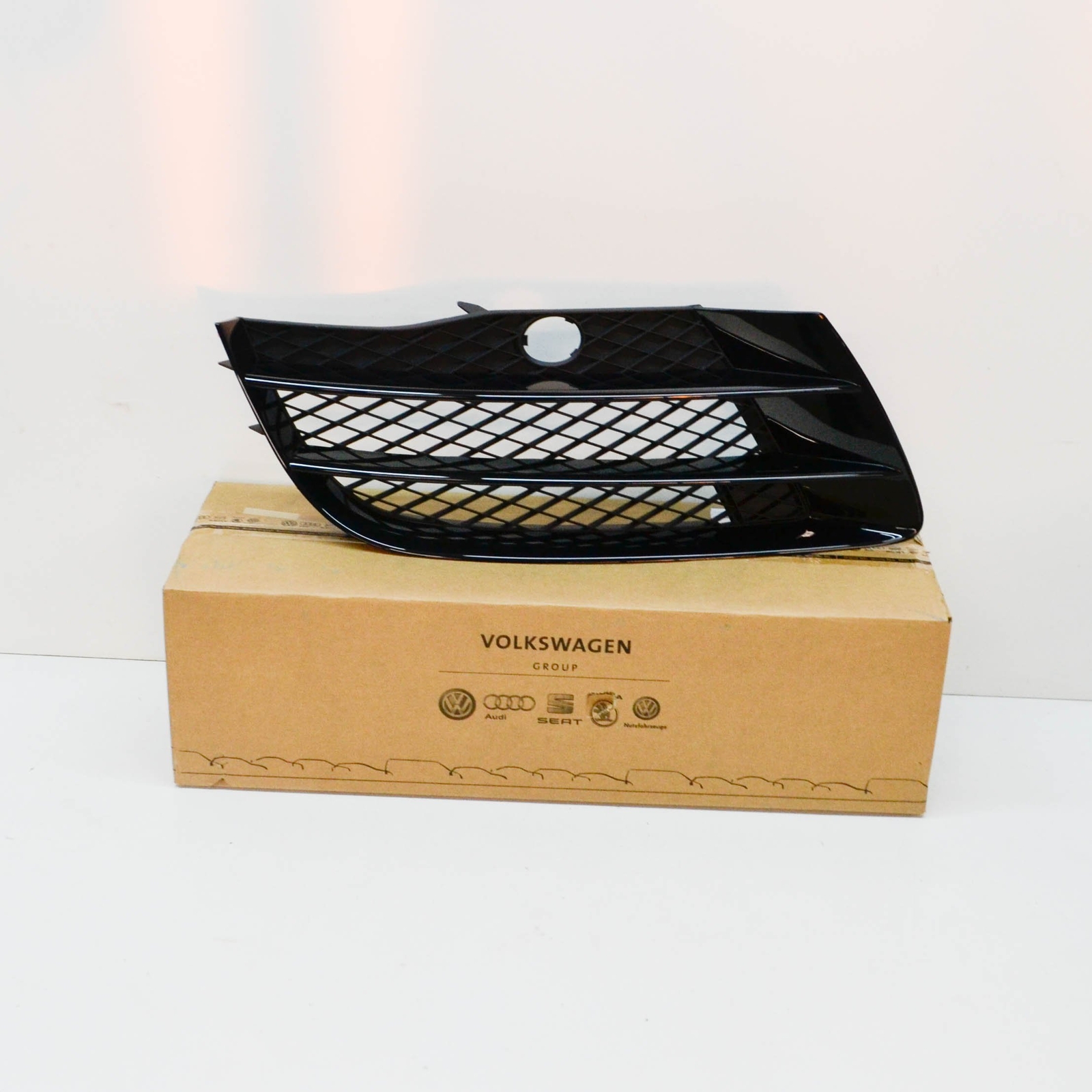 New AUDI R8 Front Bumper Right Grille 42080768001C 420807680 01C NO DUTY TO 🇺🇸