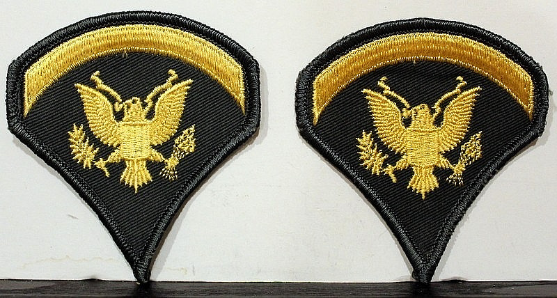 US Army Specialist 2nd Class SP-5 Dress Greens Rank Insignia Patch Pair Large