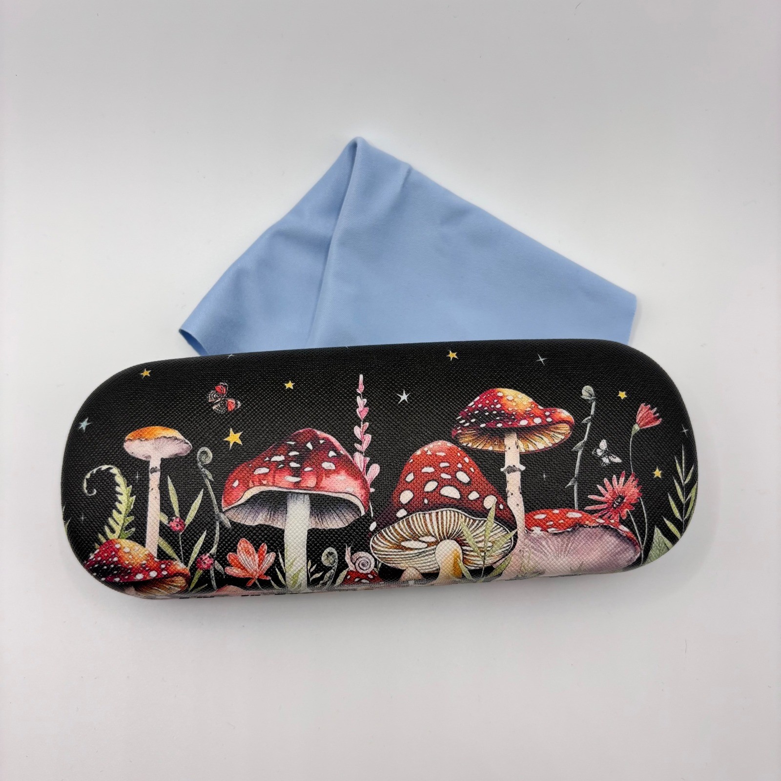 Mushroom Botanical Hard Shell Eyeglass Case Cleaning Cloth Black Clamshell