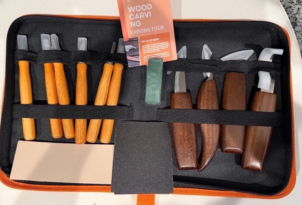 Wood Carving Knife Set Whittling Tools Kit w/ Case 10 Carving Tools & Sharpener