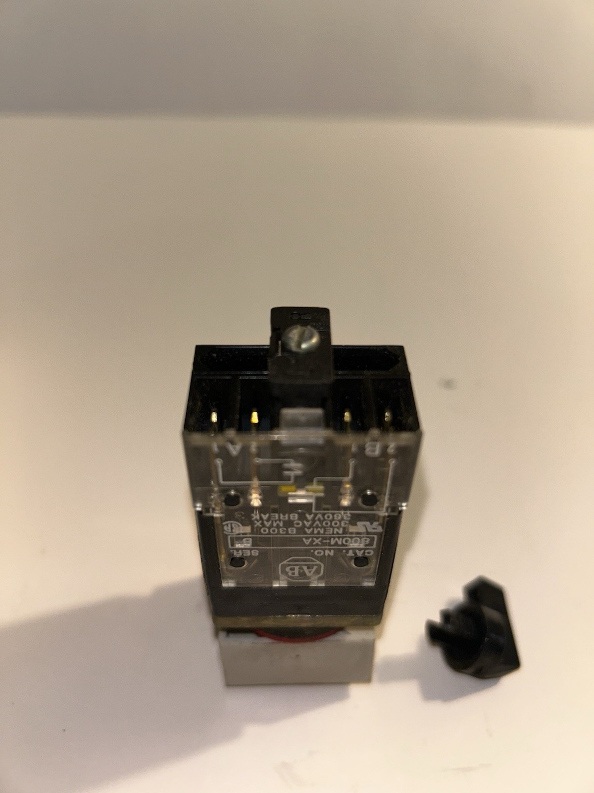 Allen Bradley 800MS-JX2B, Series A, 3 Position Selector Switch
