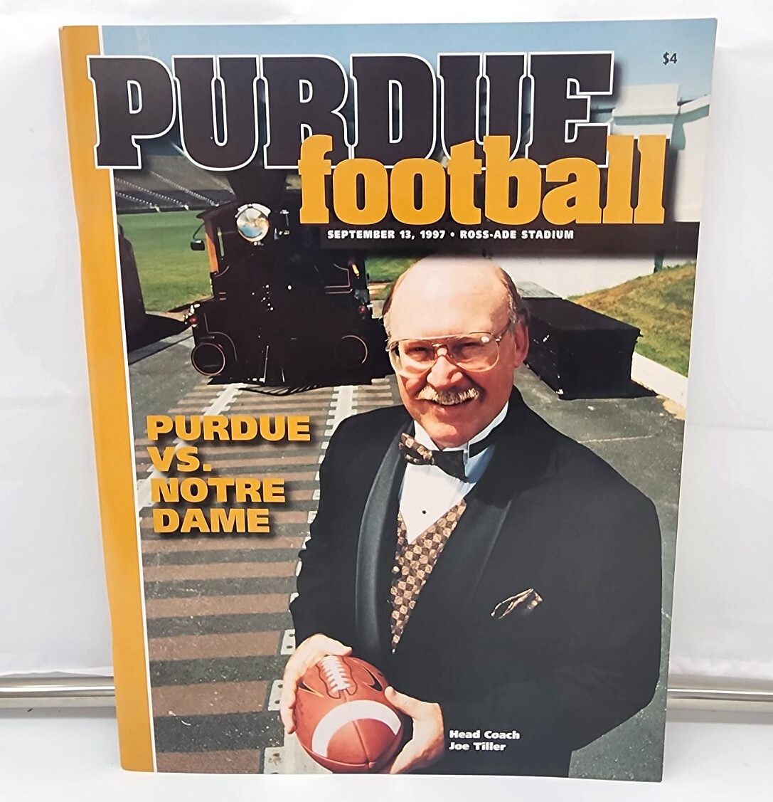 NOTRE DAME vs. PURDUE - FOOTBALL PROGRAM - 1997 - DREW BREES FRESHMAN - MINT