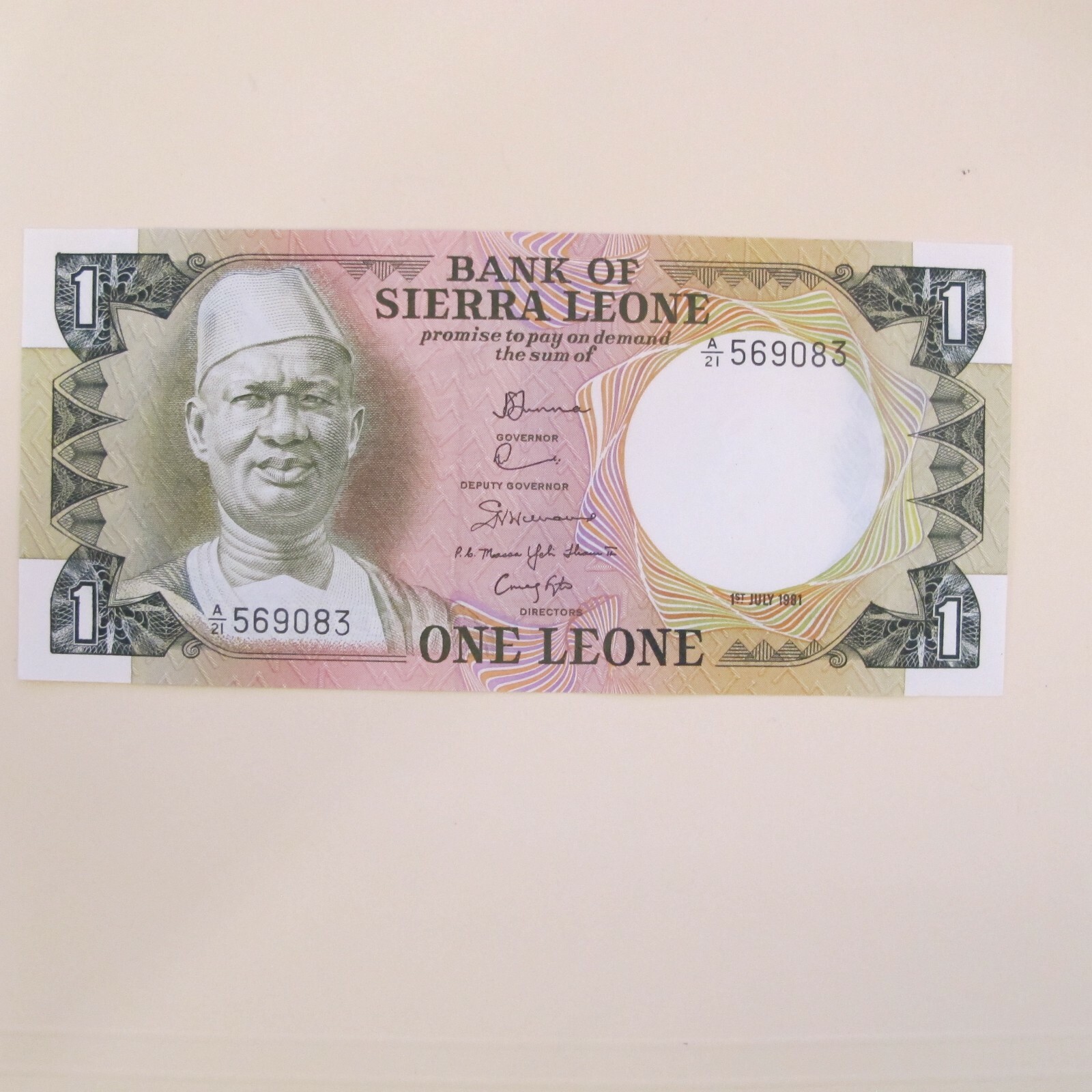 Sierra Leone  P5d   UNC