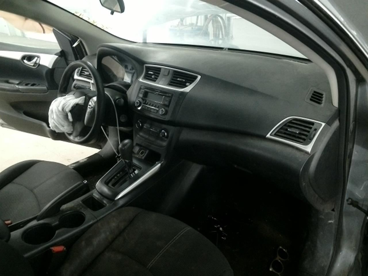 Passenger Right Front Spindle/Knuckle Fits 11-25 LEAF 104727338