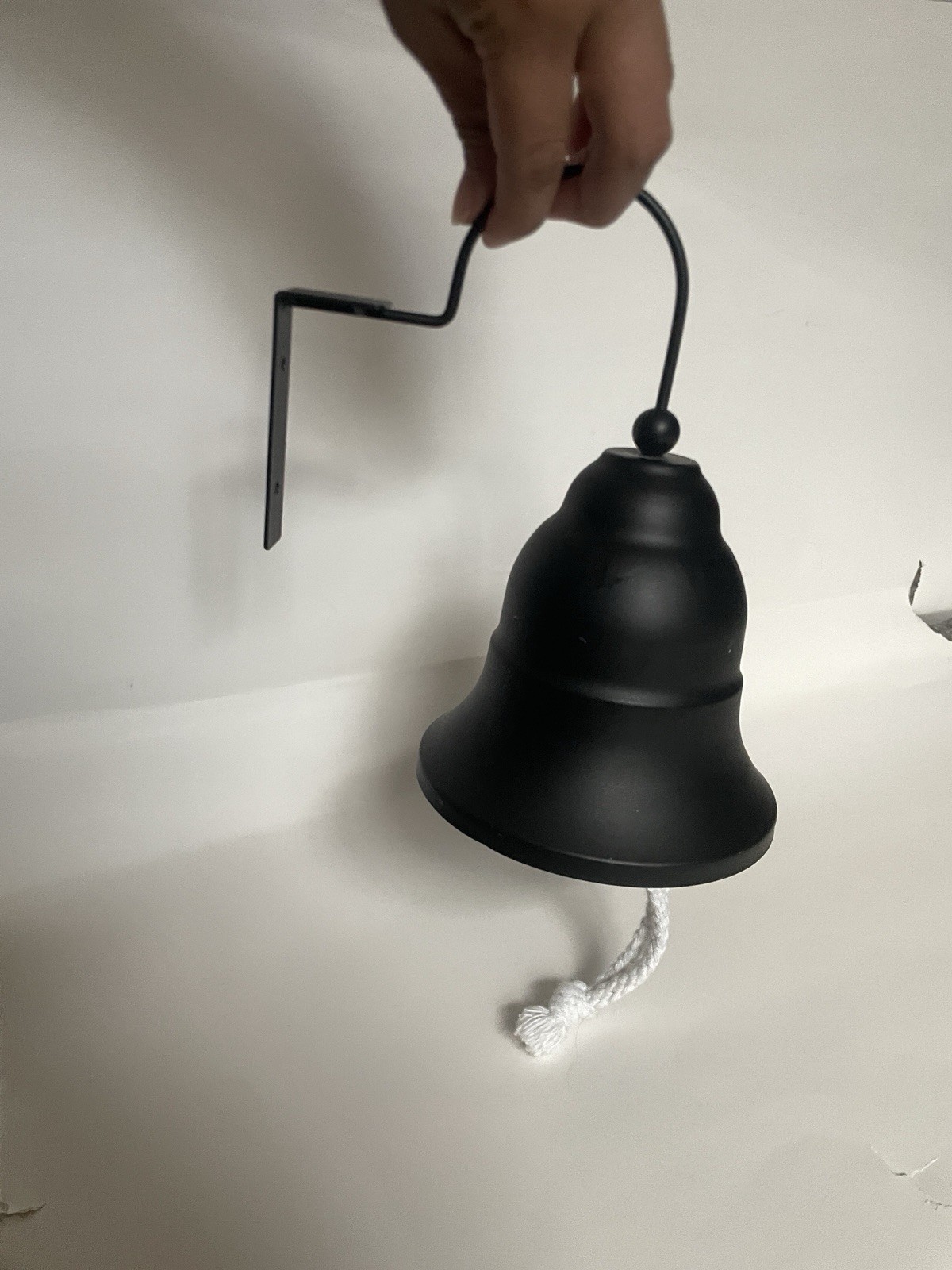 Target black bell over door knot for ringer OPEN