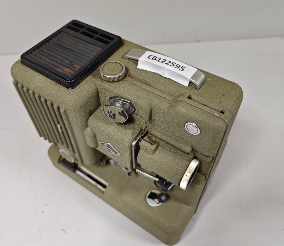 Eumig Wien Type P8 Projector - For Parts or Repair, Untested