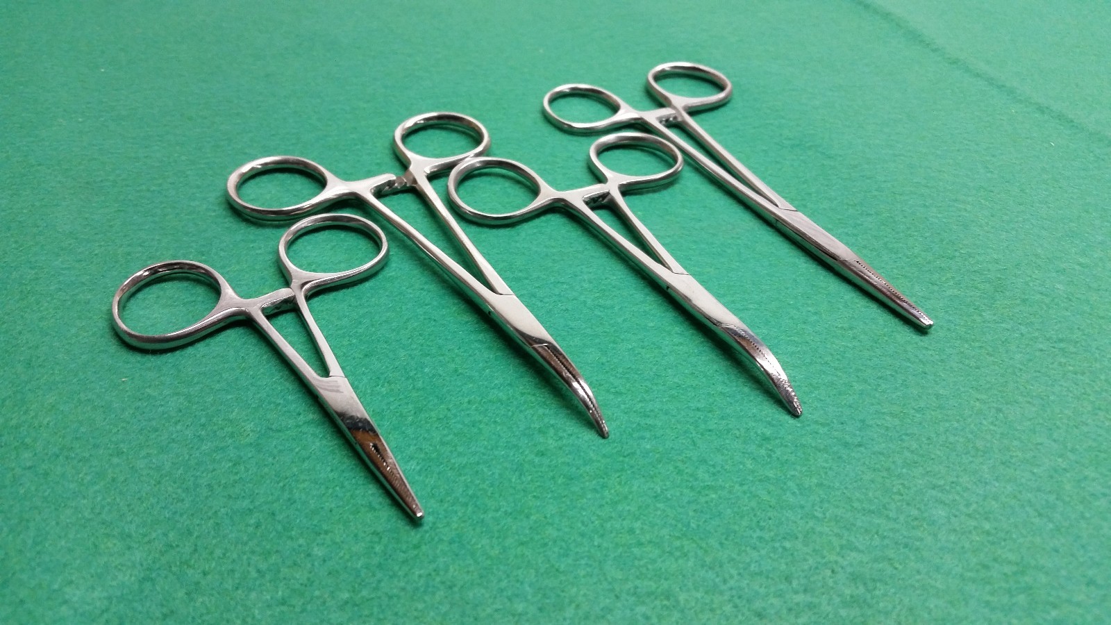 4 ASSORTED MOSQUITO HEMOSTAT FORCEPS STR+CVD SURGIVAL VETERINAY INSTRUMENTS