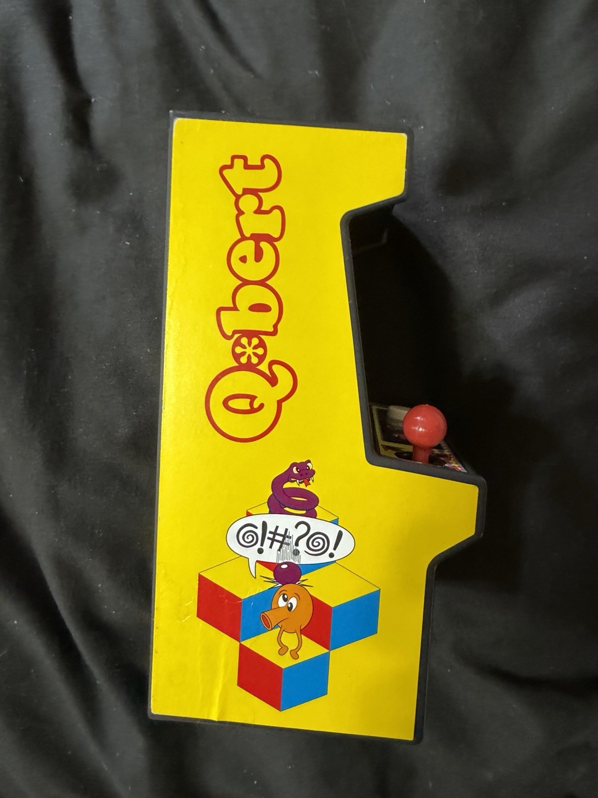 Q'Bert Mini Arcade Game 2016 Working and in Good Condition. Fun. Miniature Video