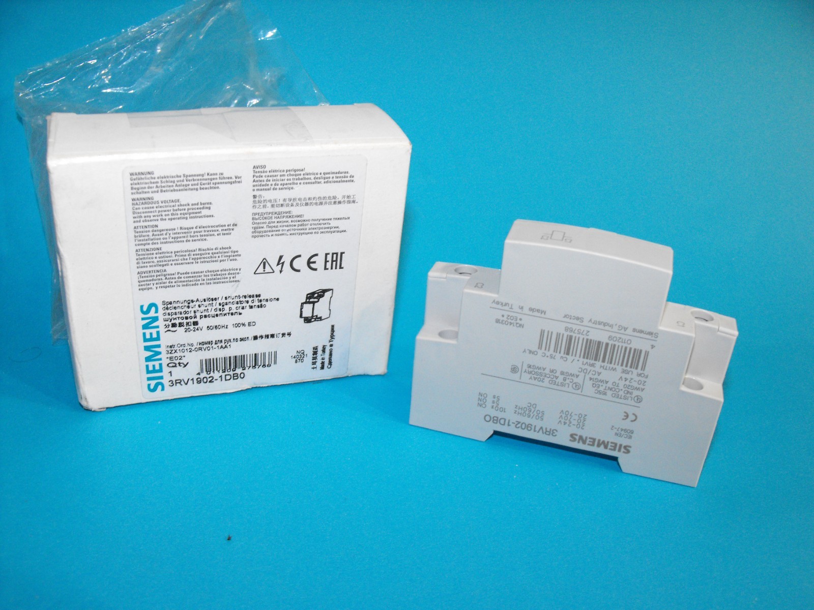 Siemens 3RV1902-1DB0.Shunt Release 20.24V AC 20-70VAC Circuit Trip.NEW.
