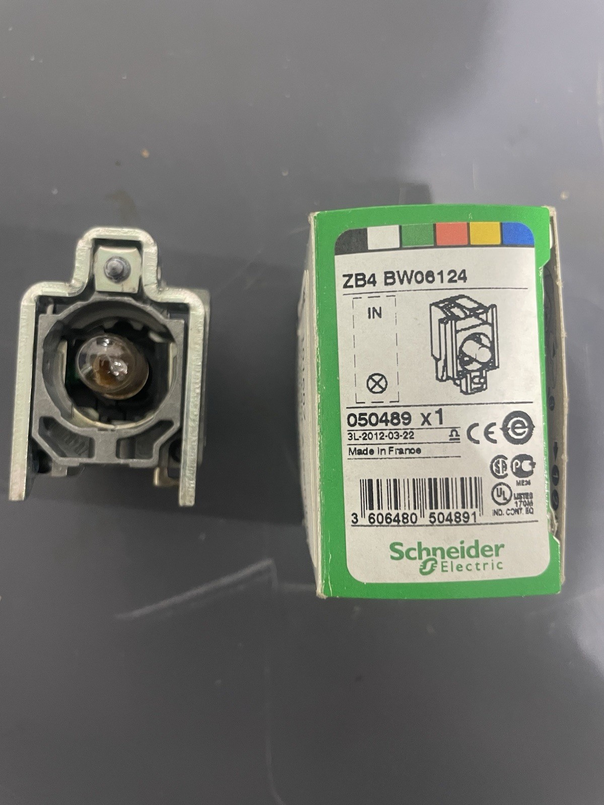 ZB4BW06124 Contact Assembly