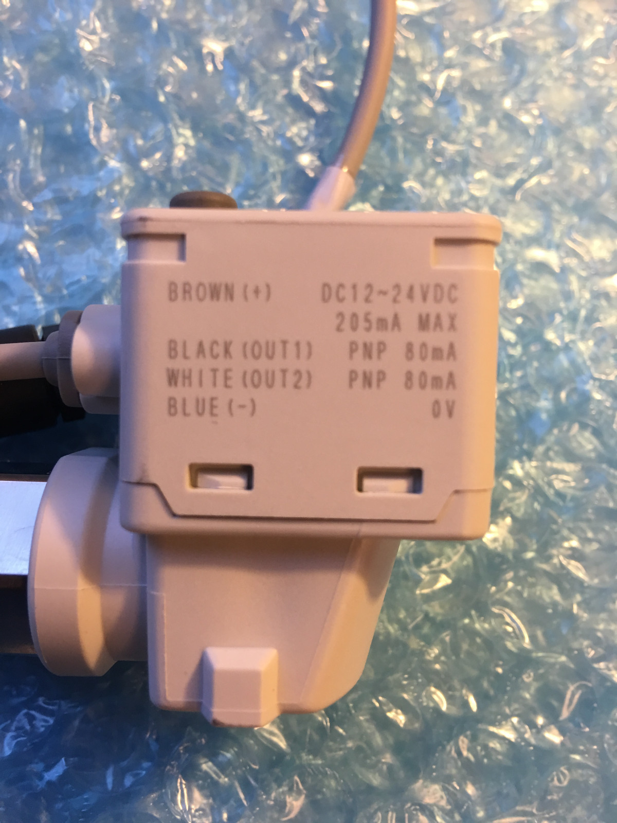 New SMC ISE80-A2L-B Digital Pressure Switch