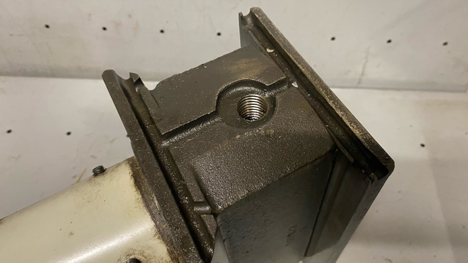 Harig Super 612 618 Surface Grinder Spindle Housing w/ Elevating Nut