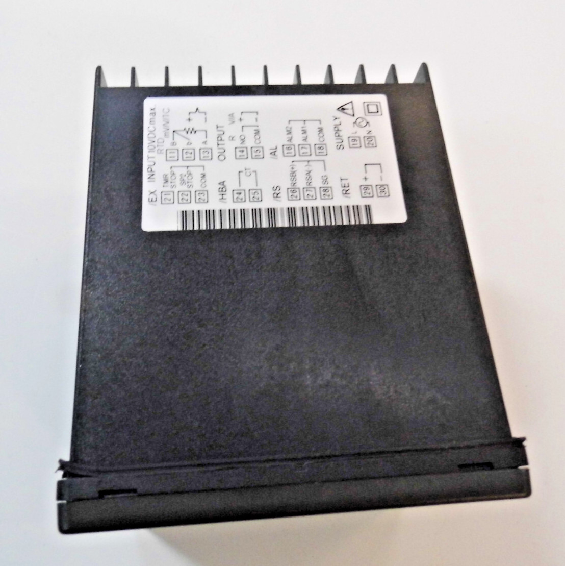 YOKOGAWA TEMPERATURE CONTROLLER UT155-RN/AL