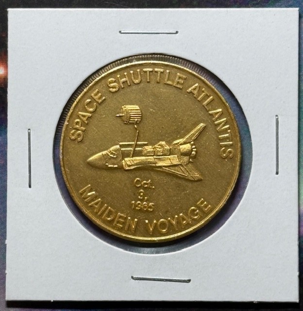 ATLANTIS PORT CANAVERAL BLENDED FLOWN BOOSTER METAL COIN MEDALLION