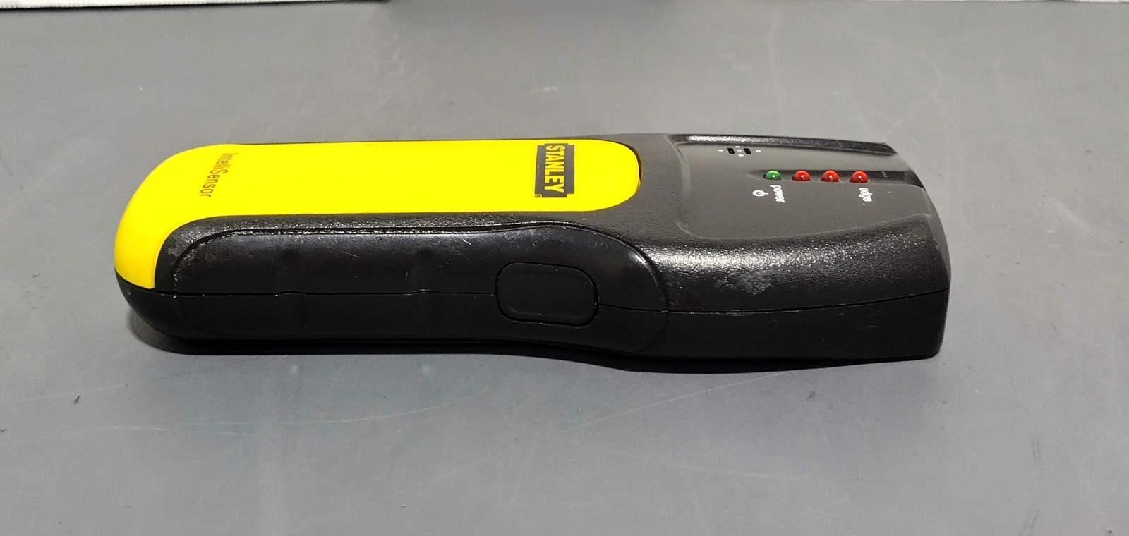 Stanley IntelliSensor Model 77-110 Electronic Handheld Stud Finding Tool