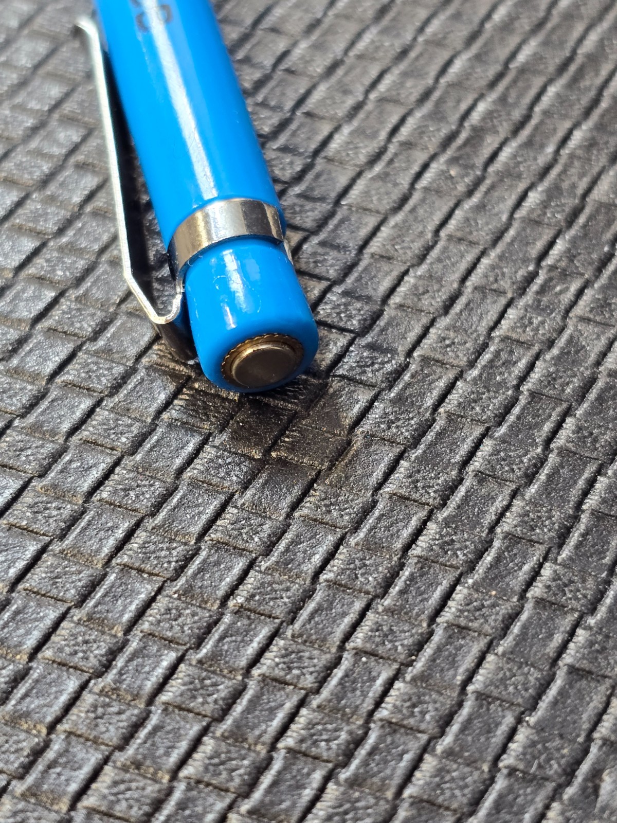 VIM Tools BLUE Mini Pocket Pry Bar Set w/Pocket Clip & Magnet MPBB