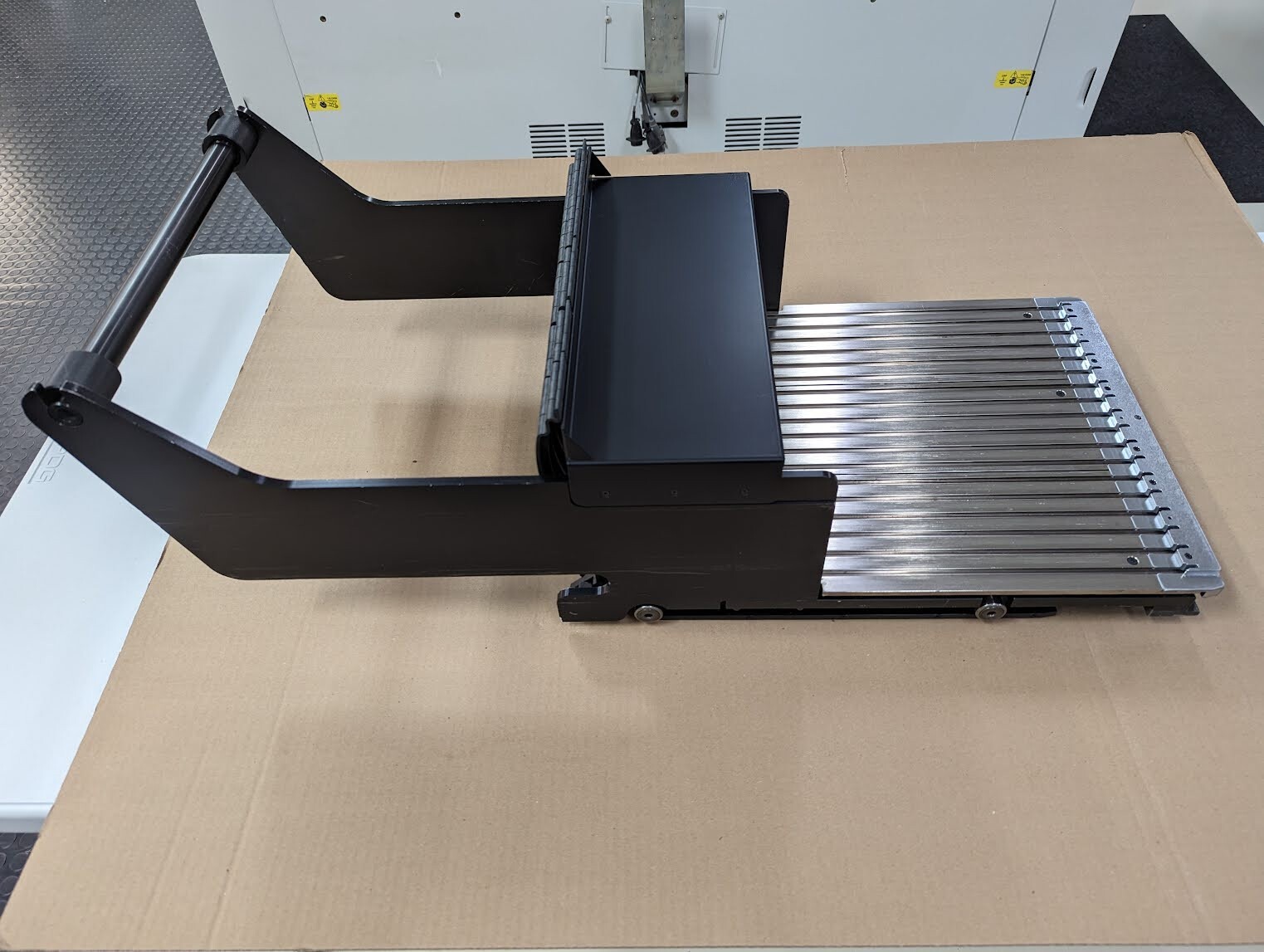 Universal Instruments Removable Feeder Bank for Genesis or Advantis