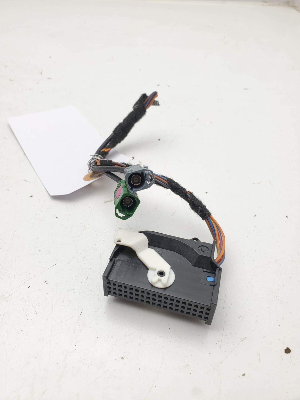 2009-2016 AUDI A4 - REAR VIEW / Reverse Camera Module Wiring Connector Set