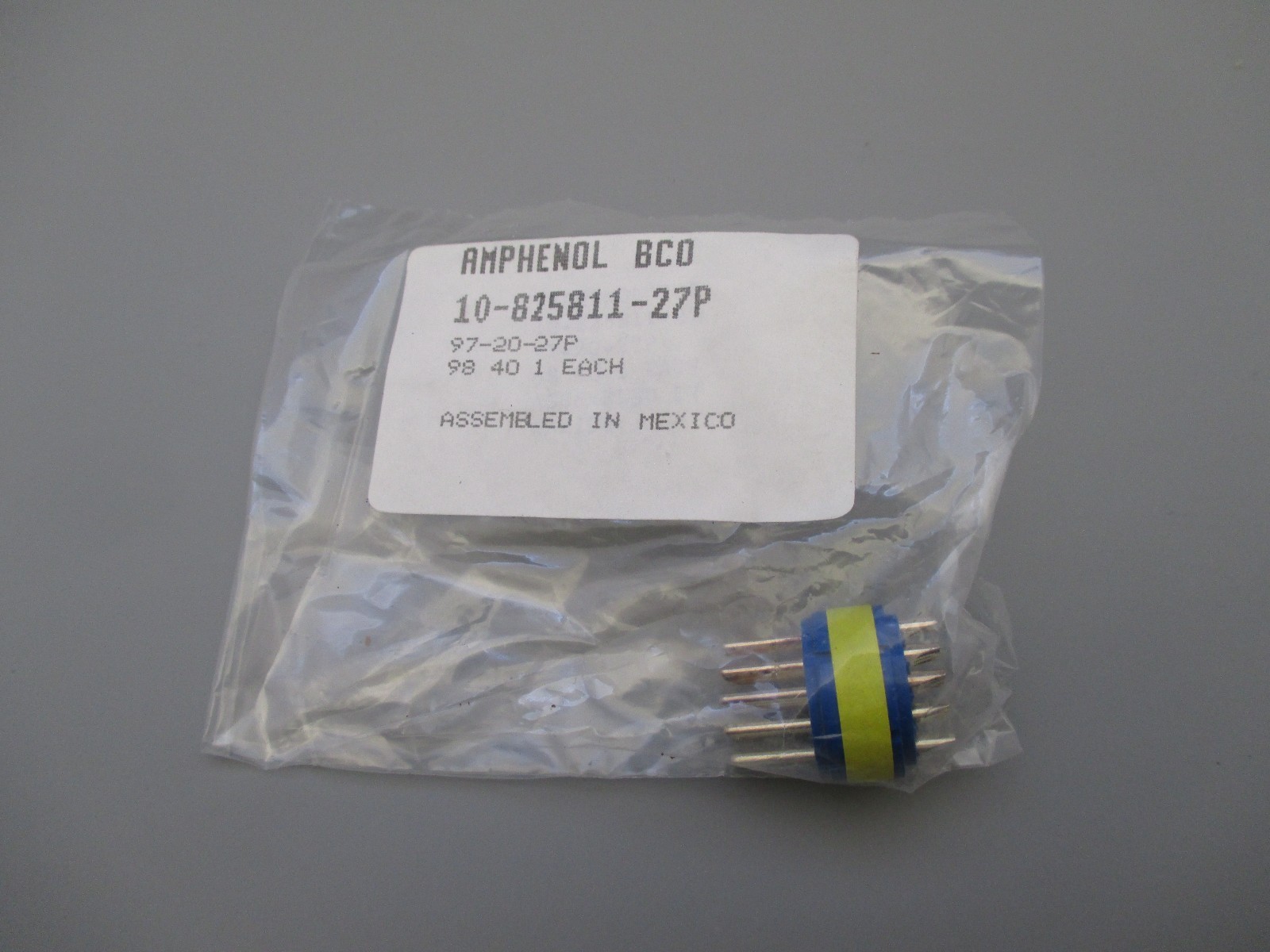 AMP Amphenol 10-825811-27P 97-20-27P