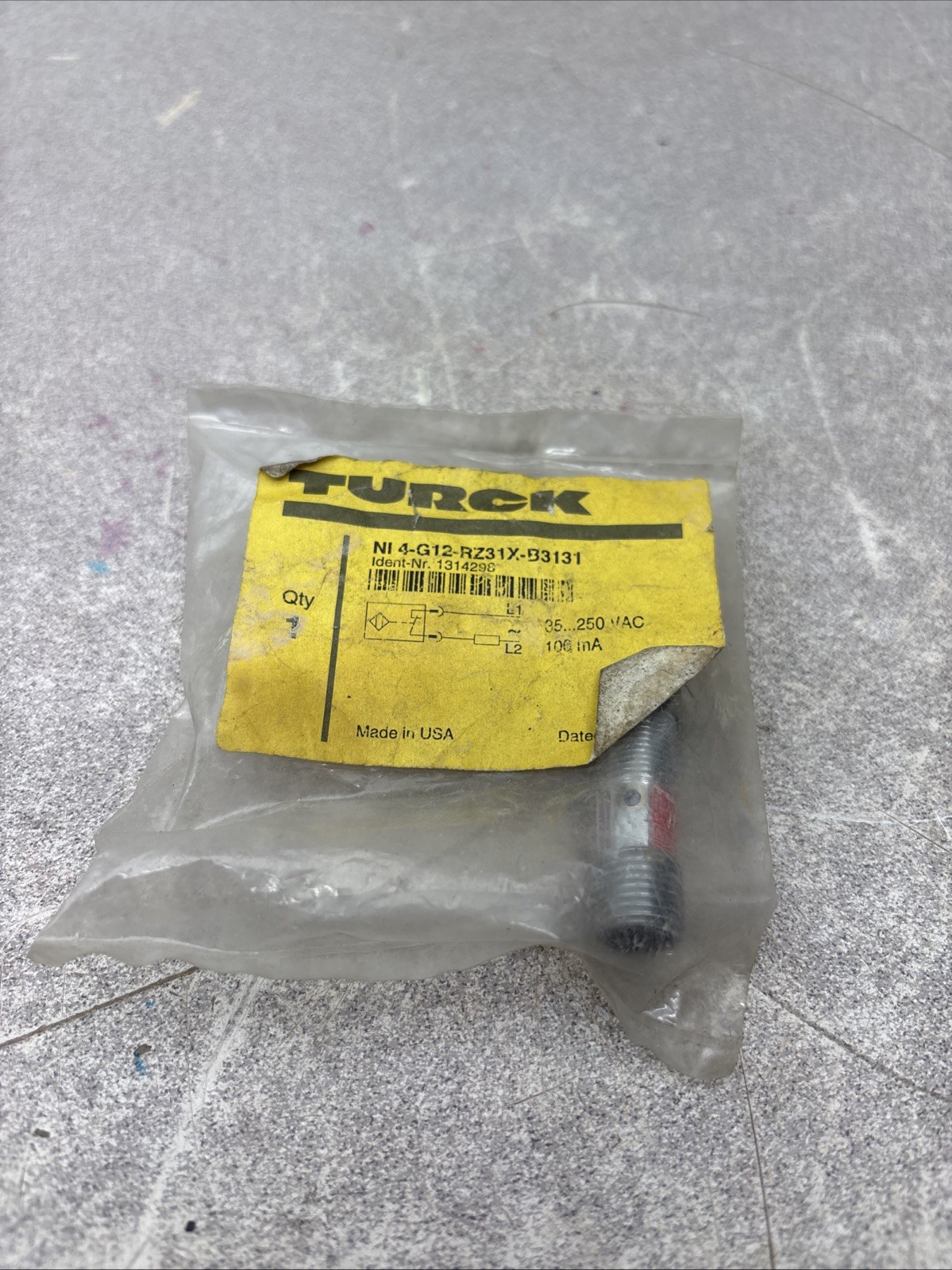 NEW Turck NI4-G12-RZ31X-B3131 / 1314298 ￼Proximity Sensor, 35-250VAC 100mA