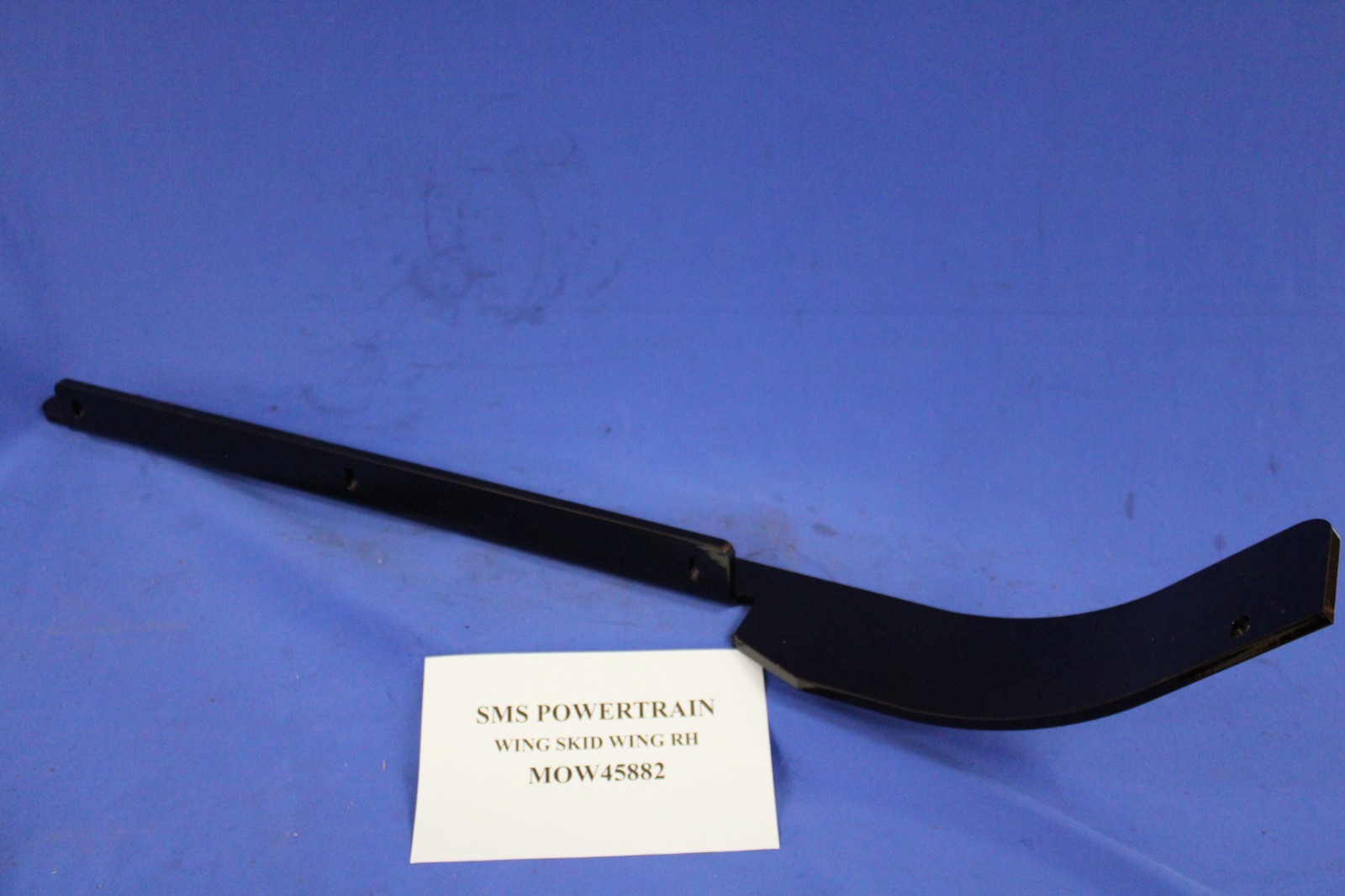 MOW45882 WING SKID, WING RH for John Deere Rotary
