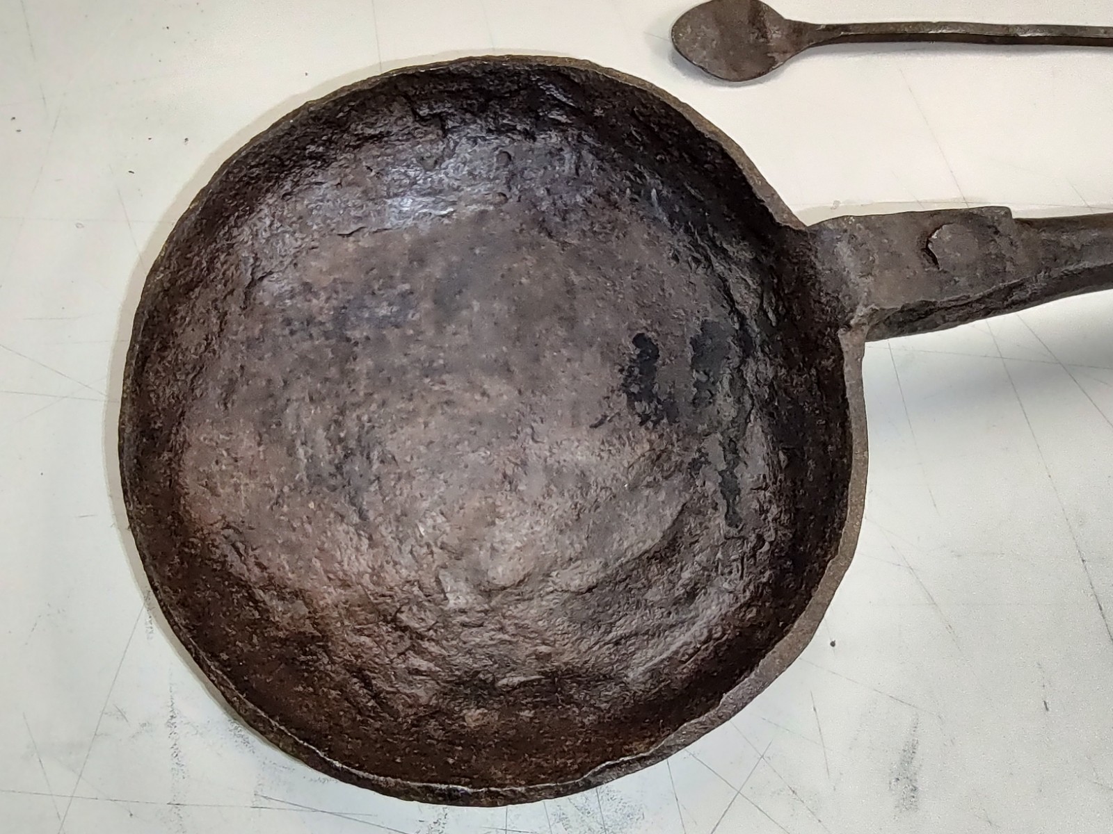 Blacksmith ladel with hand crafted chain 1800's ?