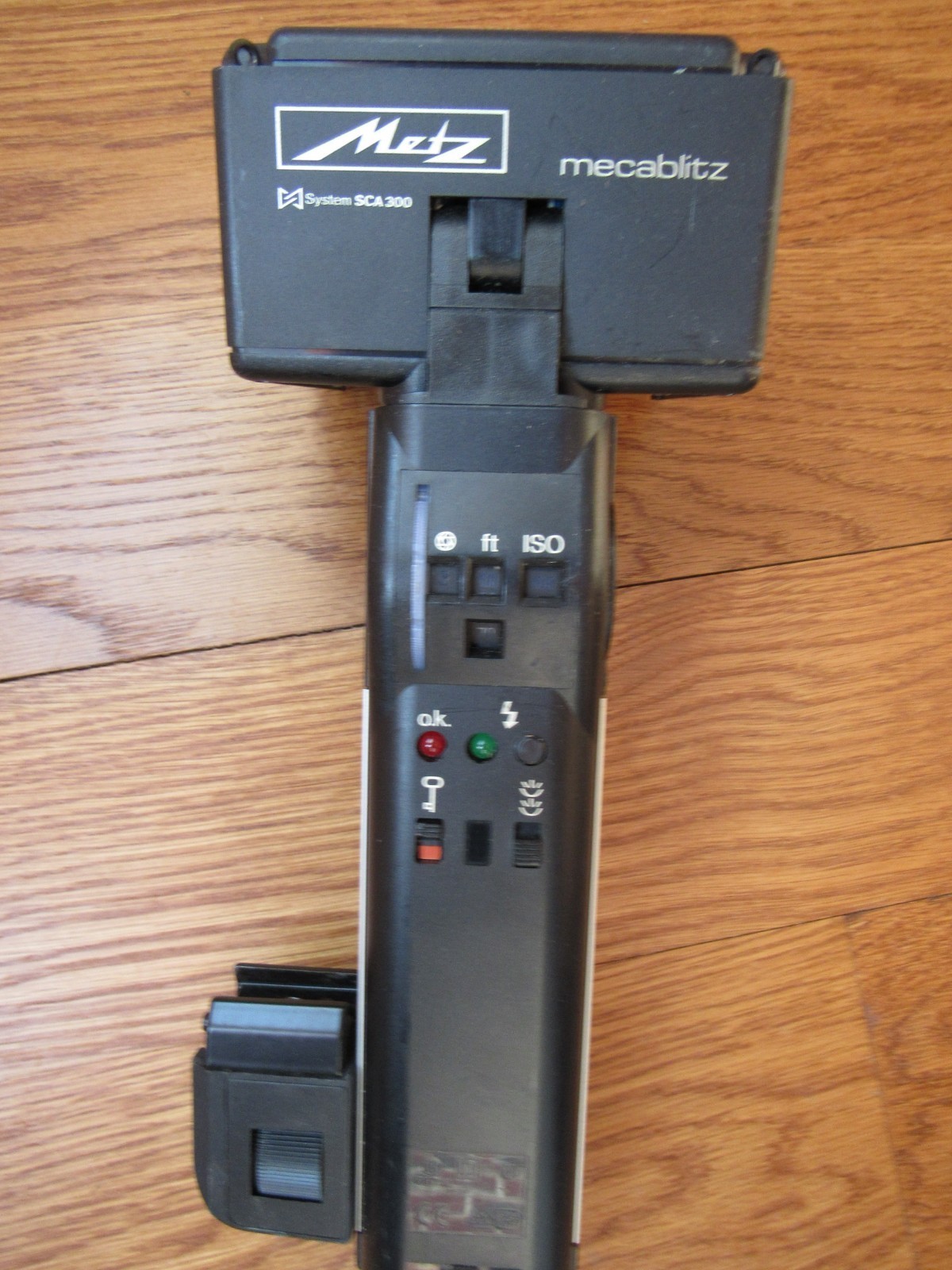 Vtg (Two) 2 Metz Mecablitz 60 CT-1 Complete Flash Kit System SCA 300