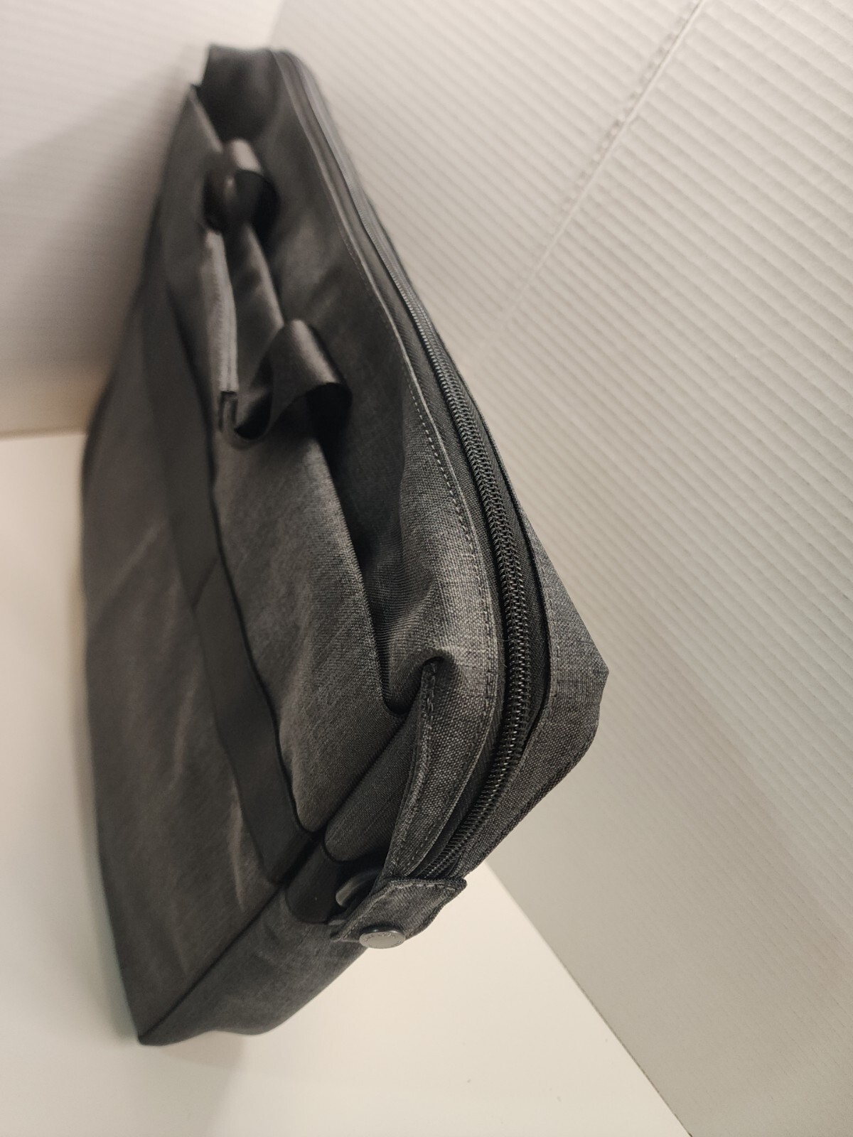Case Logic 17" laptop & tablet Black Case With Shoulder Strap