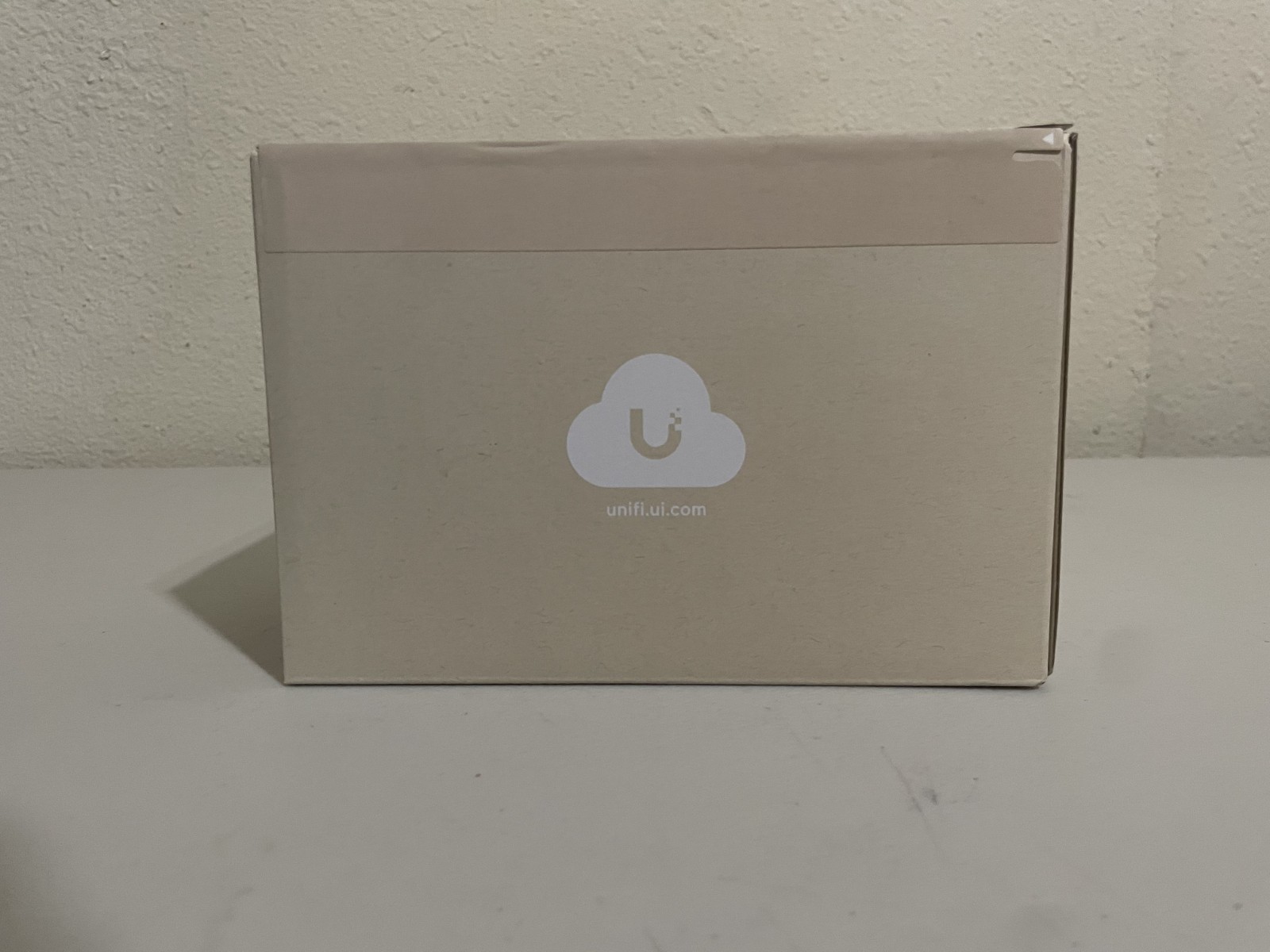 New Factory Sealed! Ubiquiti Networks USW-Lite-8-PoE Gigabit Ethernet Switch