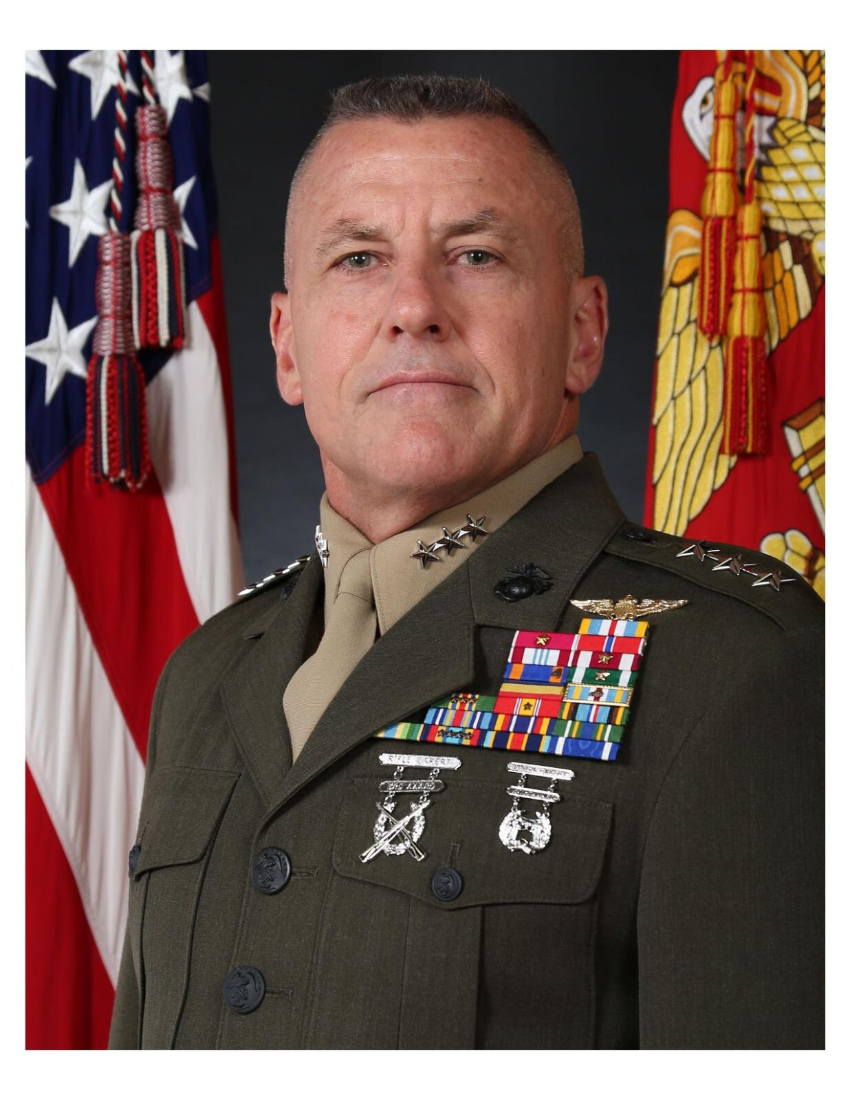 United States Marine General Robert F. Hedelund 8x10 Photo On 8.5" x 11"