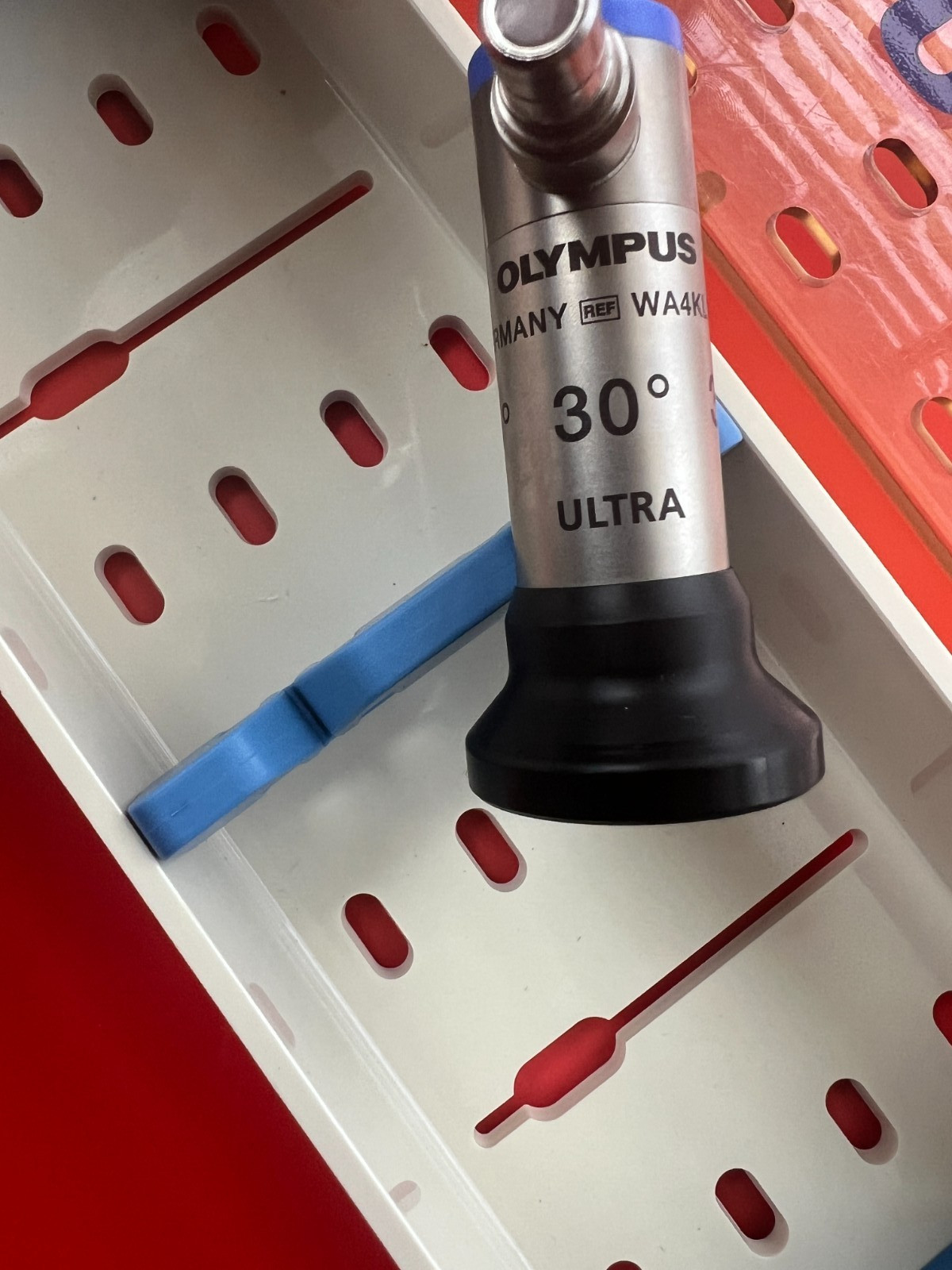 Olympus WA4KL130, 10mm 30º,  4K VISERA ULTRA HD Laparoscope with Tray