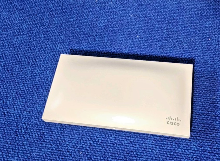 Cisco Meraki MR33-HW Access Point, unit and mounting hardware, no power adapter