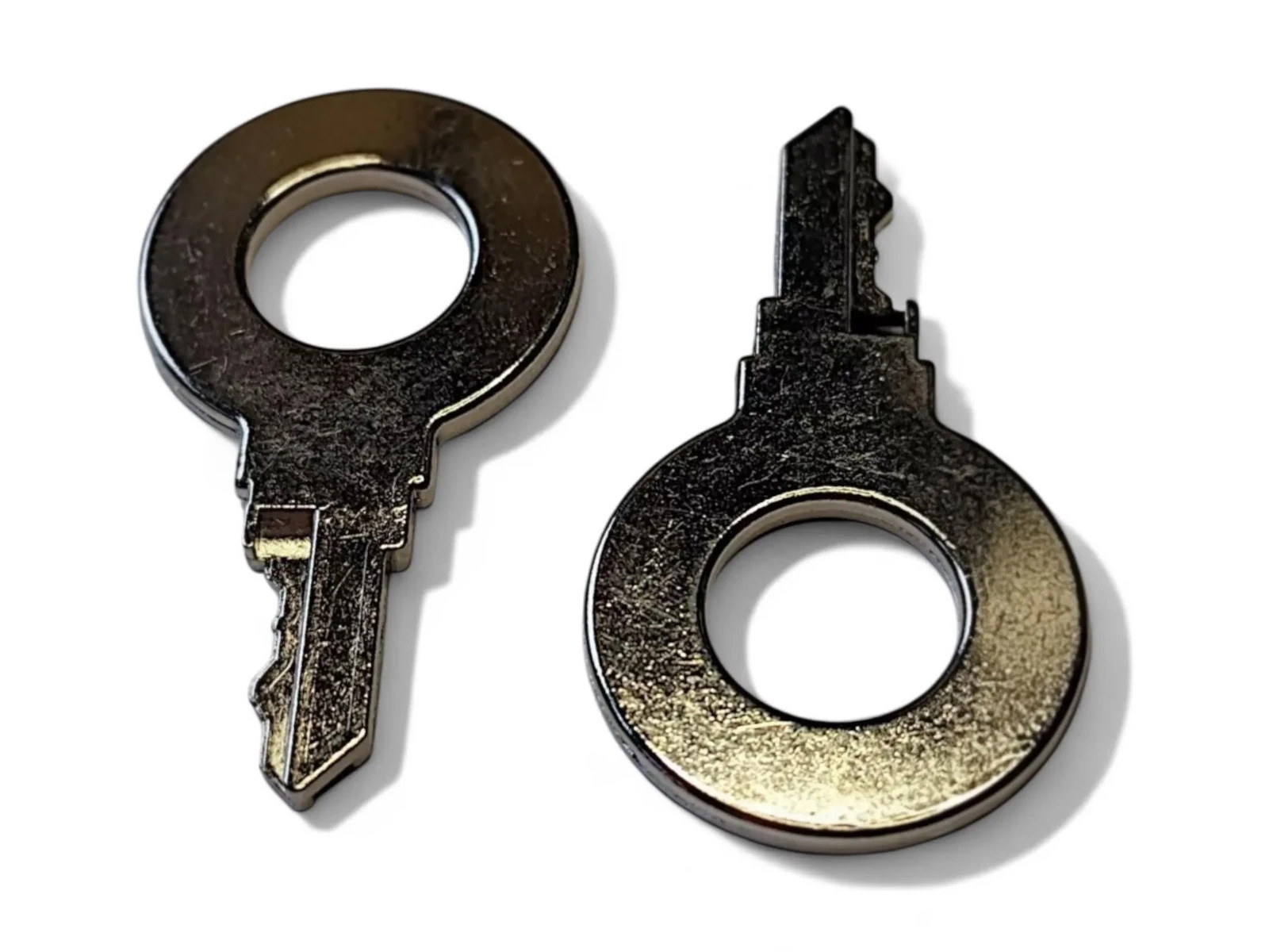 130497 X 2 IKEA Key for lock used in FABRIKOR cabinet
