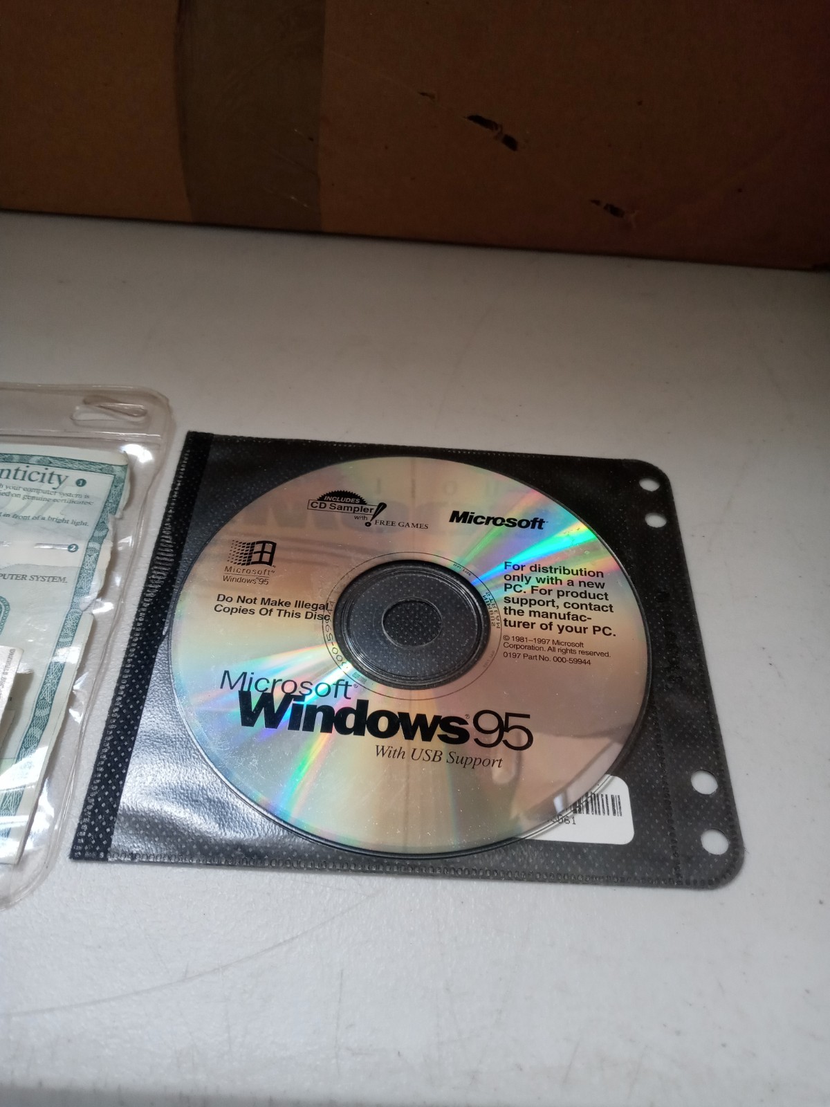 Microsoft Windows 95 with USB Support (CD ROM, 1997) with Product CD Key