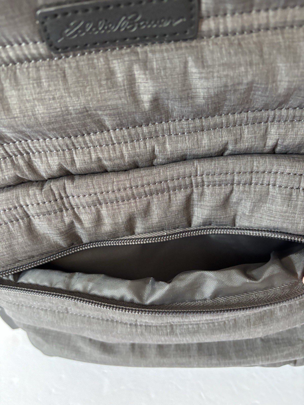 Eddie Bauer Gray Zip Backpack Multiple Compartments Unisex Adults Pre-Owned