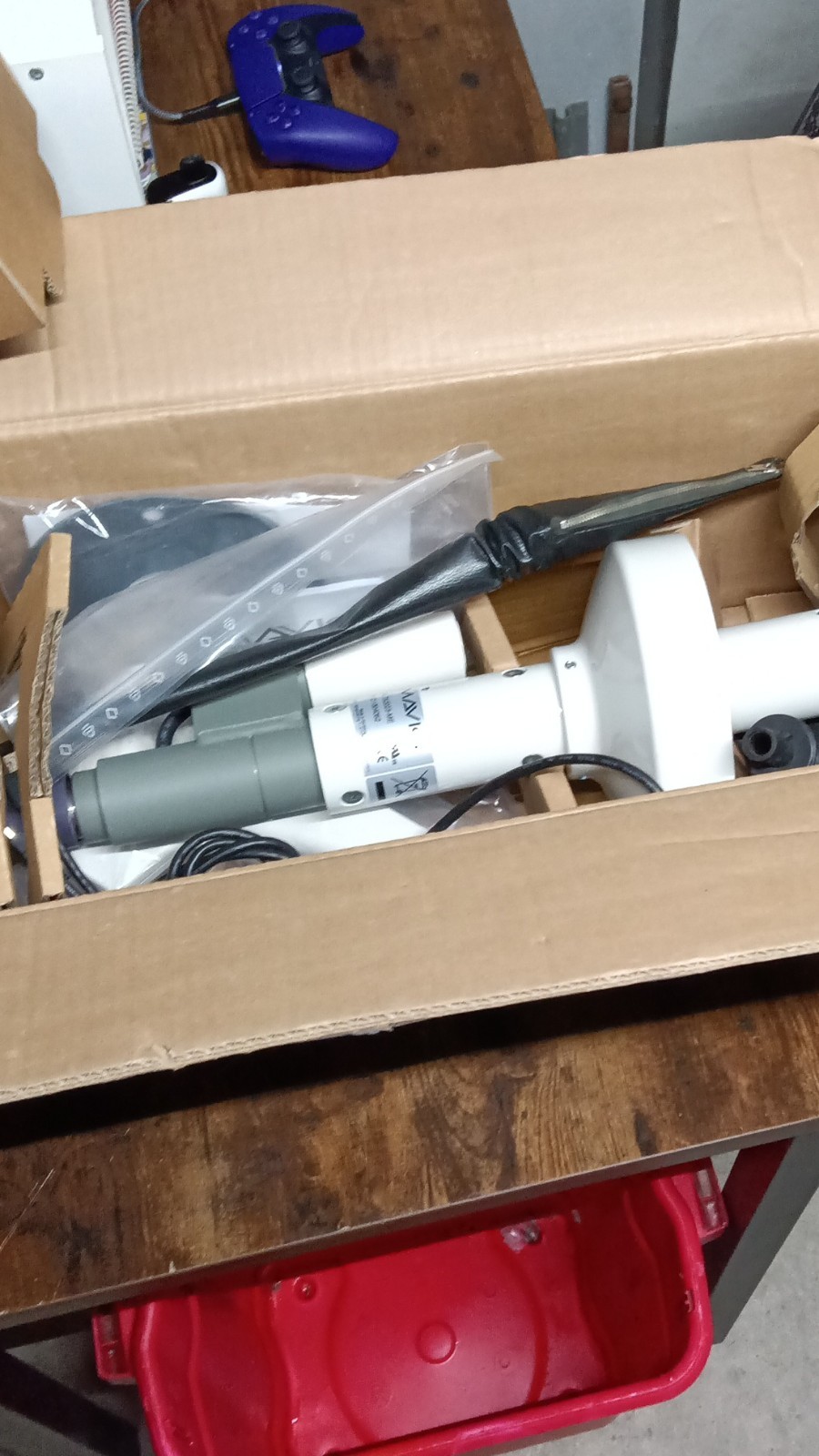 Mavig TS2023-ME Ceiling-Mounted Medical Examination Light for Laboratory Use
