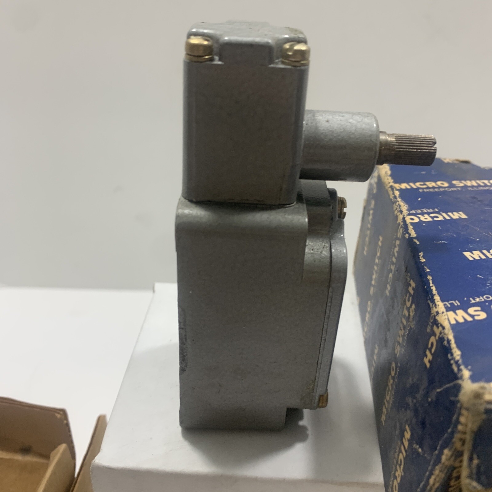 Micro Switch 6LS3