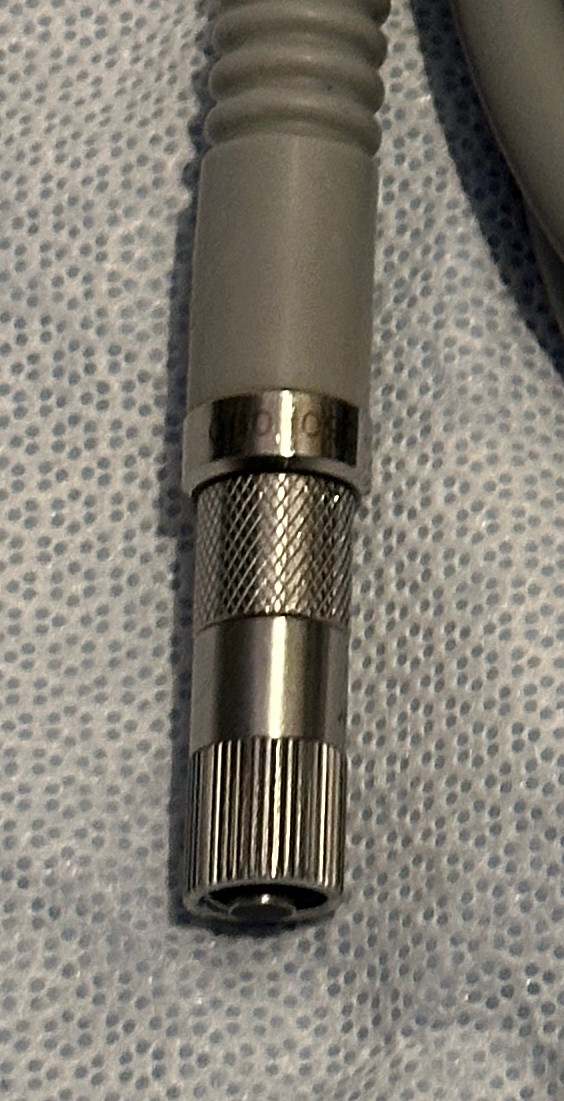 STRYKER ENDOSCOPY LIGHT CABLE 110 inches