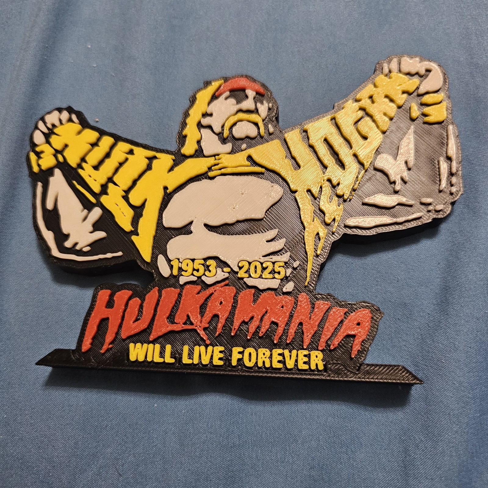 WWE Mattel Small Hulk Hogan Hulkamania Memorial Logo Accessory