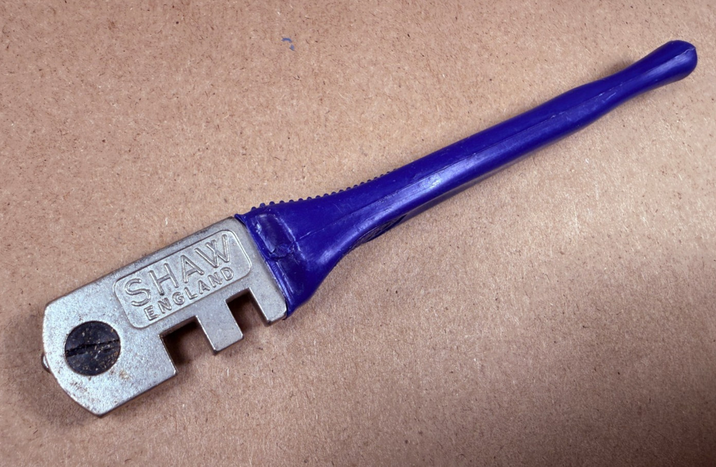 SHAW England Vintage Glass Cutting Tool with Rubber Grip Handle - Free Shipping