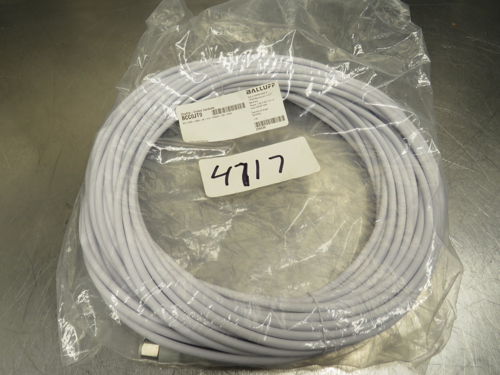 Balluff BCC0JT9 Double Ended Cordsets