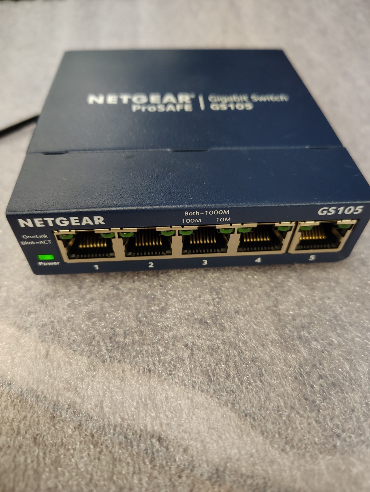 NETGEAR 5 Port Gigabit Ethernet Unmanaged Network Switch LAN FREE SHIPPING