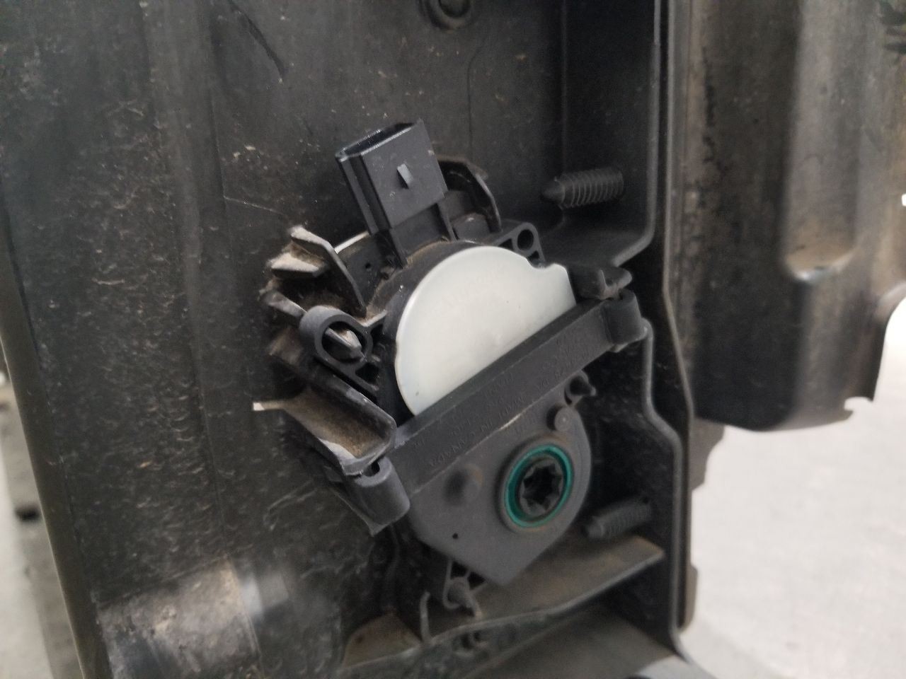 18 FORD EXPEDITION 3.5L LOWER AIR SHUTTER