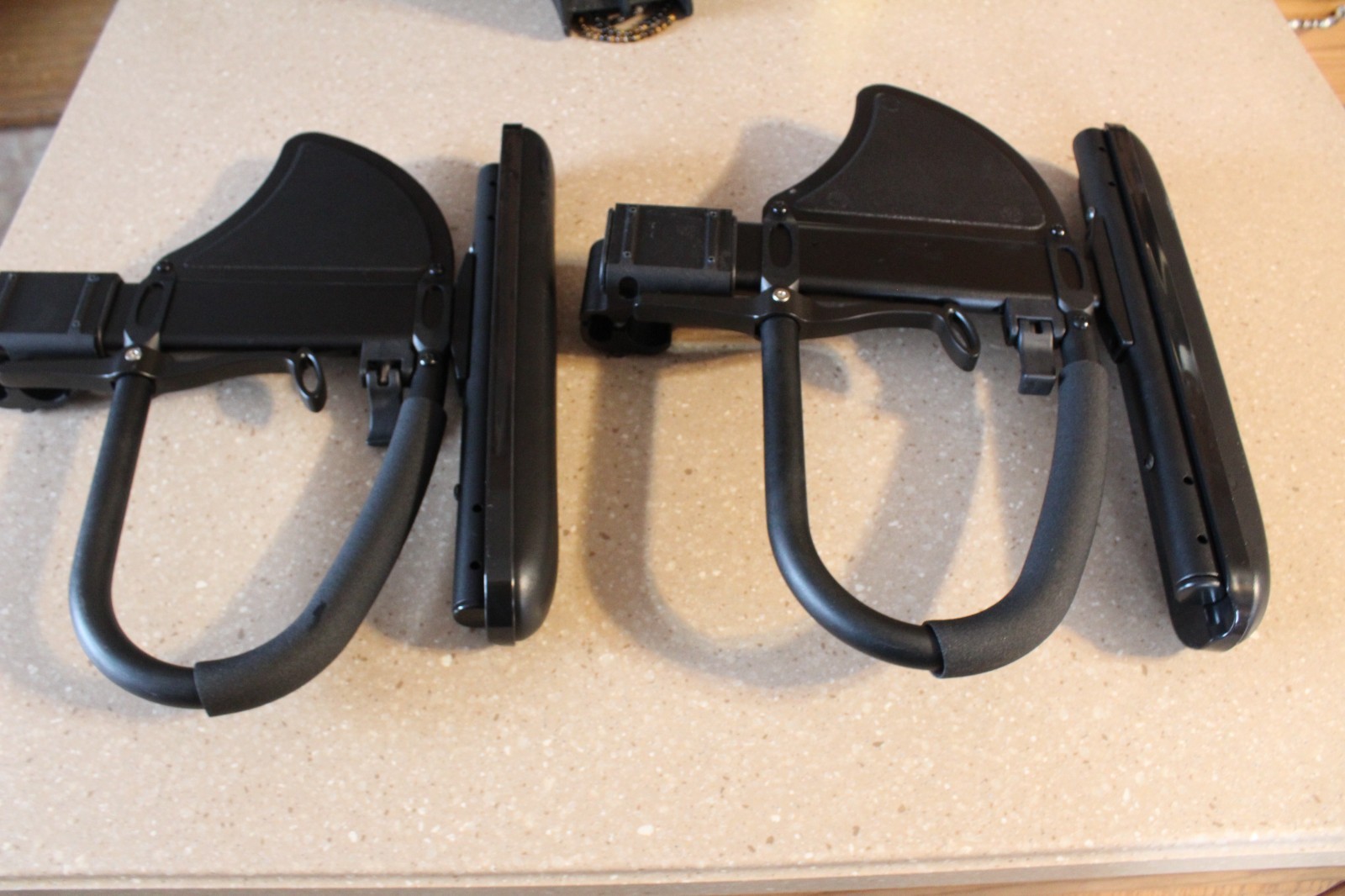New Quickie 2 Wheelchair Pair Of Classic full Arm Rests With Mounts new stock