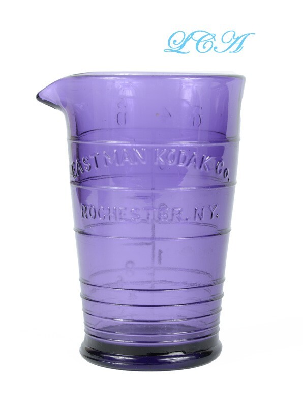 Rare ANTIQUE purple EASTMAN KODAK photo chemical GLASS beaker PHOTOGRAPHY unique