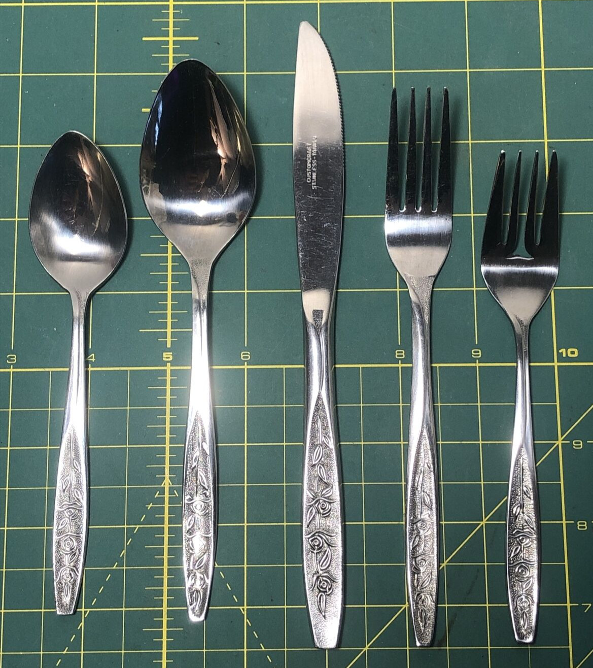 Customcraft Stainless Taiwan Floral Rose Design Flatware 5 Pc Set Service For 1