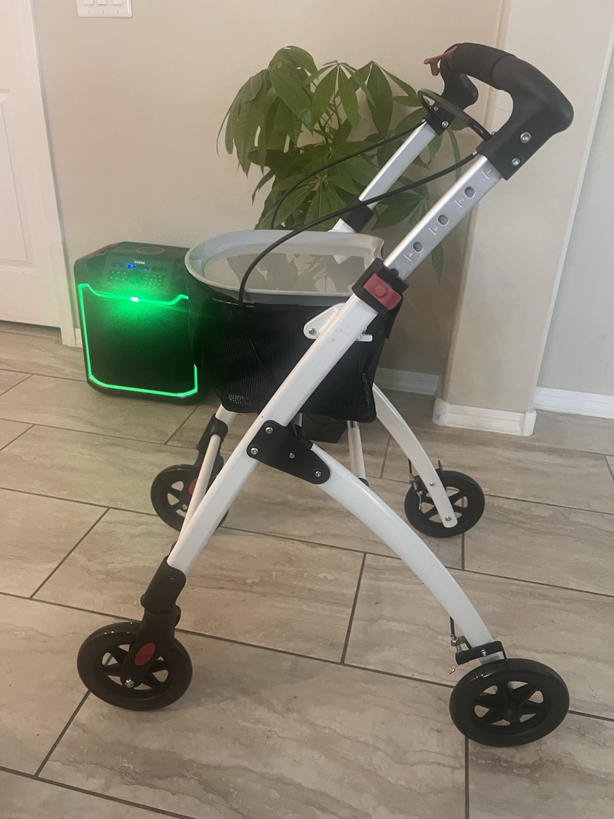 KMINA PRO - Lightweight Rollator Walker - Black