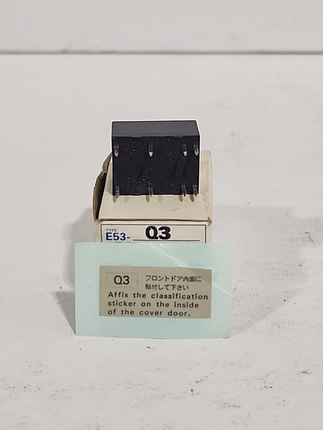 New Omron E53-Q3 Digital Temperature Controller 24VDC 20mA